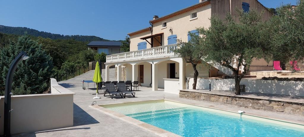 Pet Friendly Villa in Idyllic Surroundings with Secure Pool