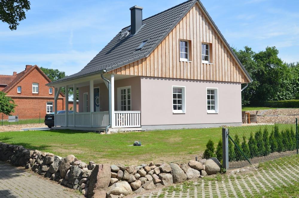 Pet Friendly Ostseeferienhaus Momo