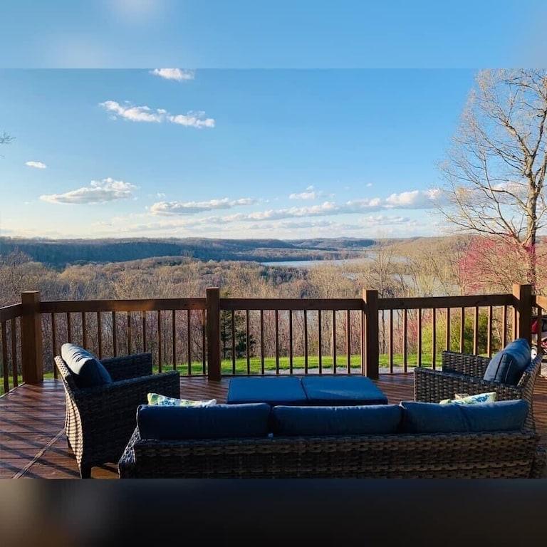 Lakeview Retreat at Cumberland Pet Policy