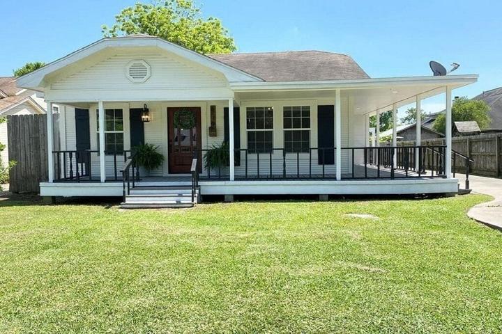 Pet Friendly Comfortable 3BR House Perfect for Family Gathering