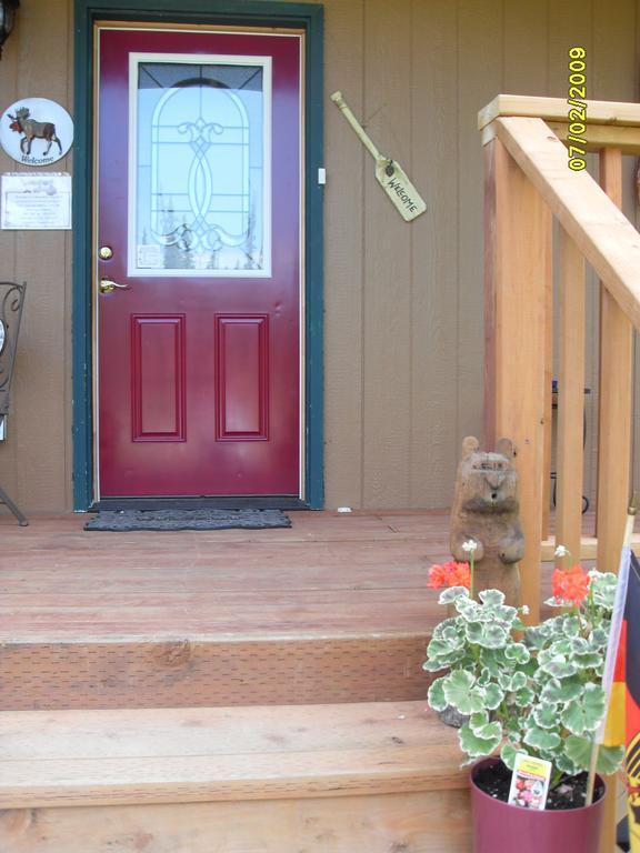 Pet Friendly Hotels in Tok, AK BringFido