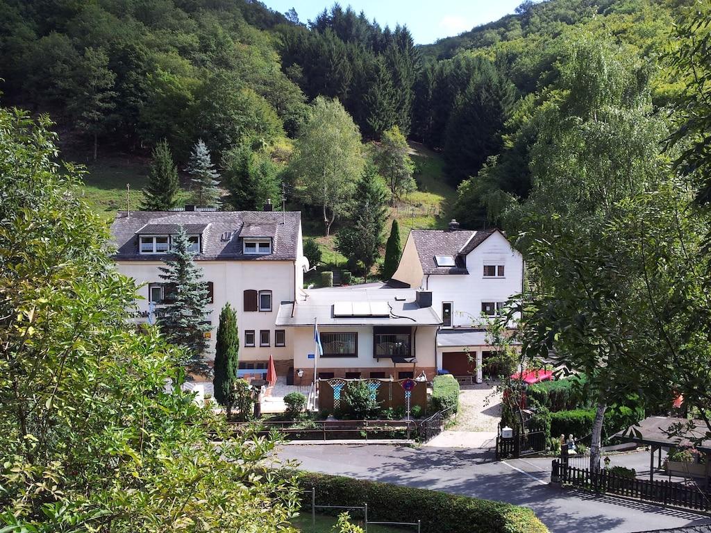 Pet Friendly Self-Sufficient Holiday House Near the Loreley