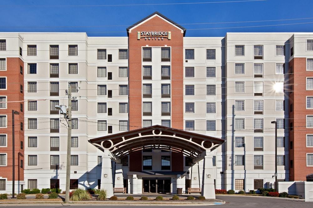 Pet Friendly Staybridge Suites Indianapolis Downtown - Convention Center an IHG Hotel