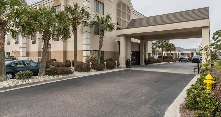 Comfort Suites Southport Pet Policy