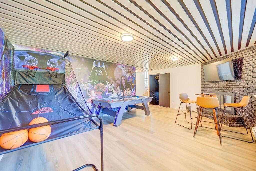 Pet Friendly Mid-Century Modern with Star Wars Mural