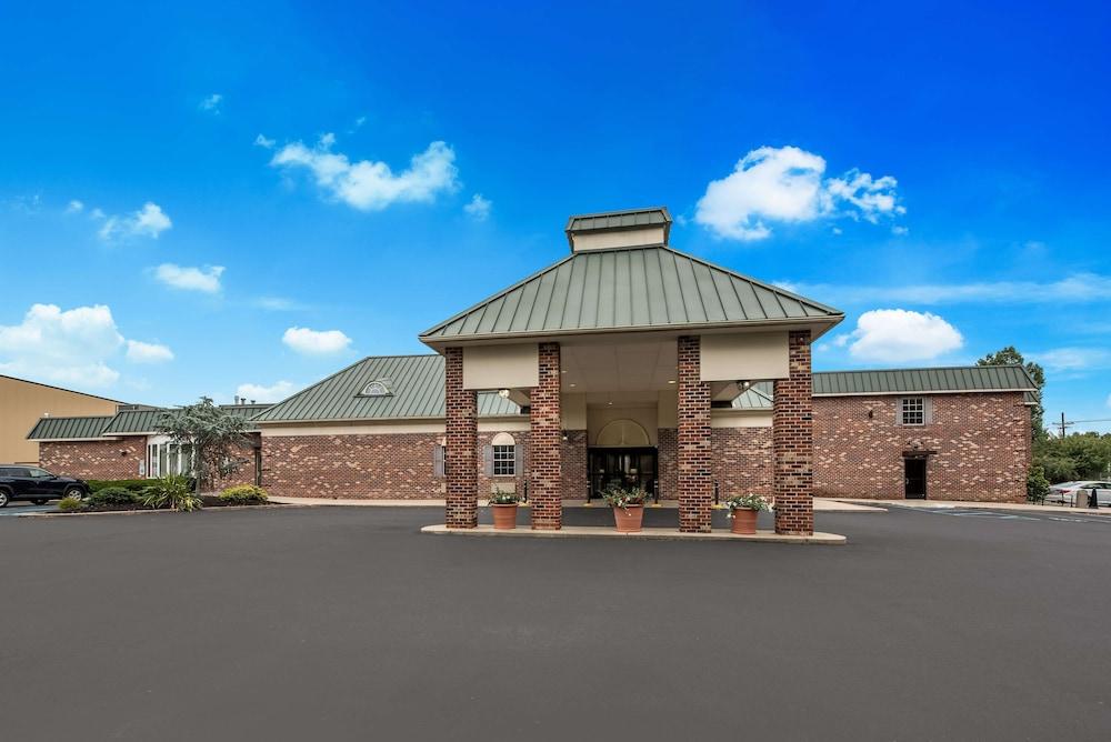 Best Western Philadelphia South West Deptford Inn Pet Policy