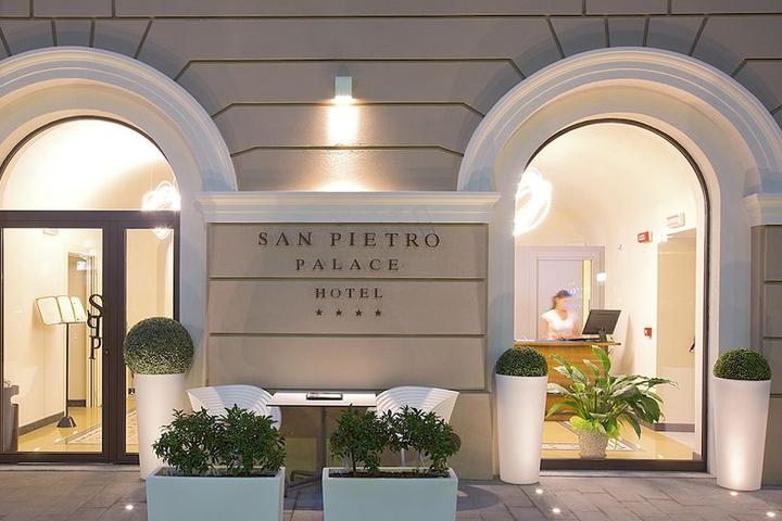 Pet Friendly San Pietro Palace Hotel