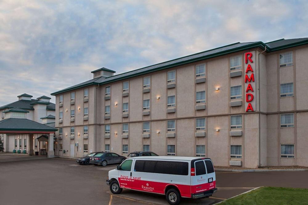 Pet Friendly Ramada by Wyndham Red Deer Hotel and Suites