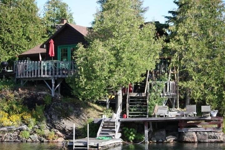 Pet Friendly Beautiful Secluded 4-Acre Private Island