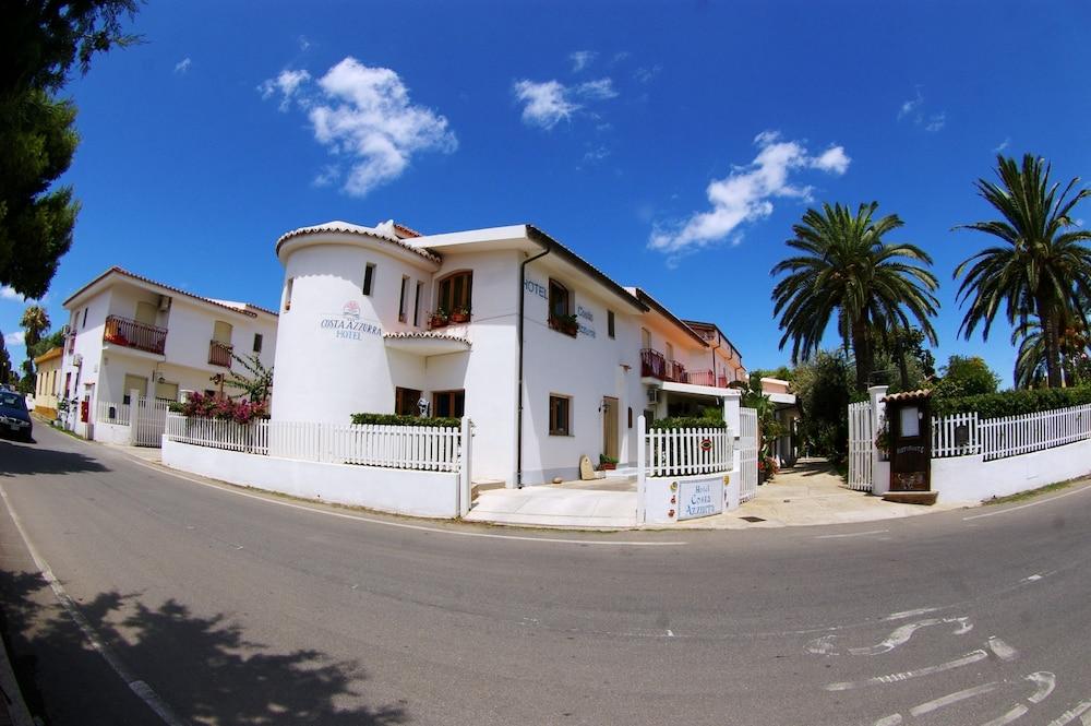Pet Friendly Hotel Residence Costa Azzurra