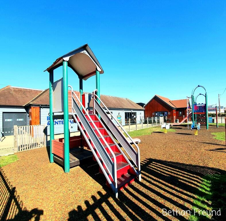 Marlie Farm ND17 Pet Policy