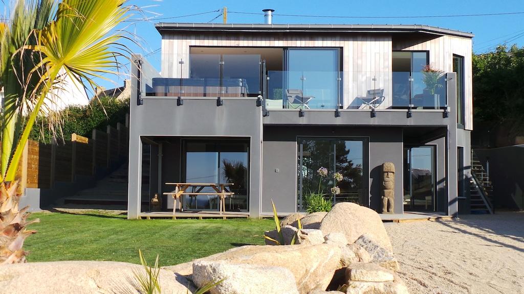 Pet Friendly Modern Villa with Spa & Views of Iroise Sea