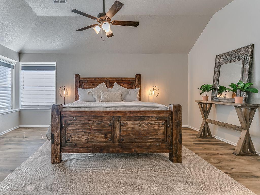 New Edmond Charmer with Outdoor Spaces Pet Policy