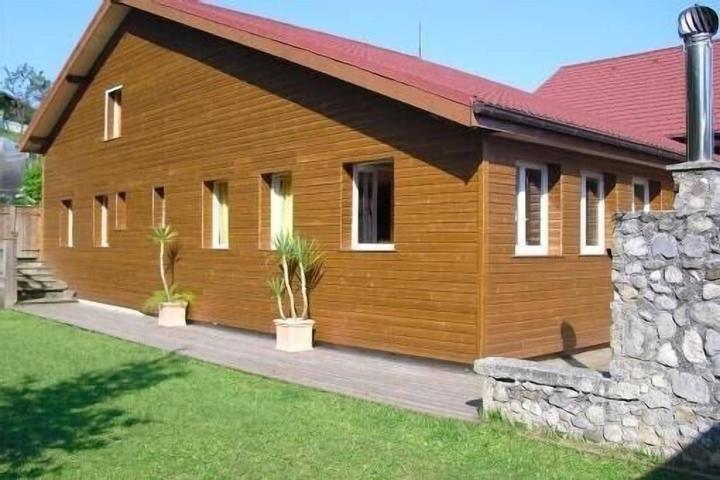Pet Friendly Comfortable Chalet on Property
