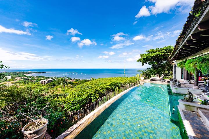 Pet Friendly Ocean View House with Infinity Edge Pool