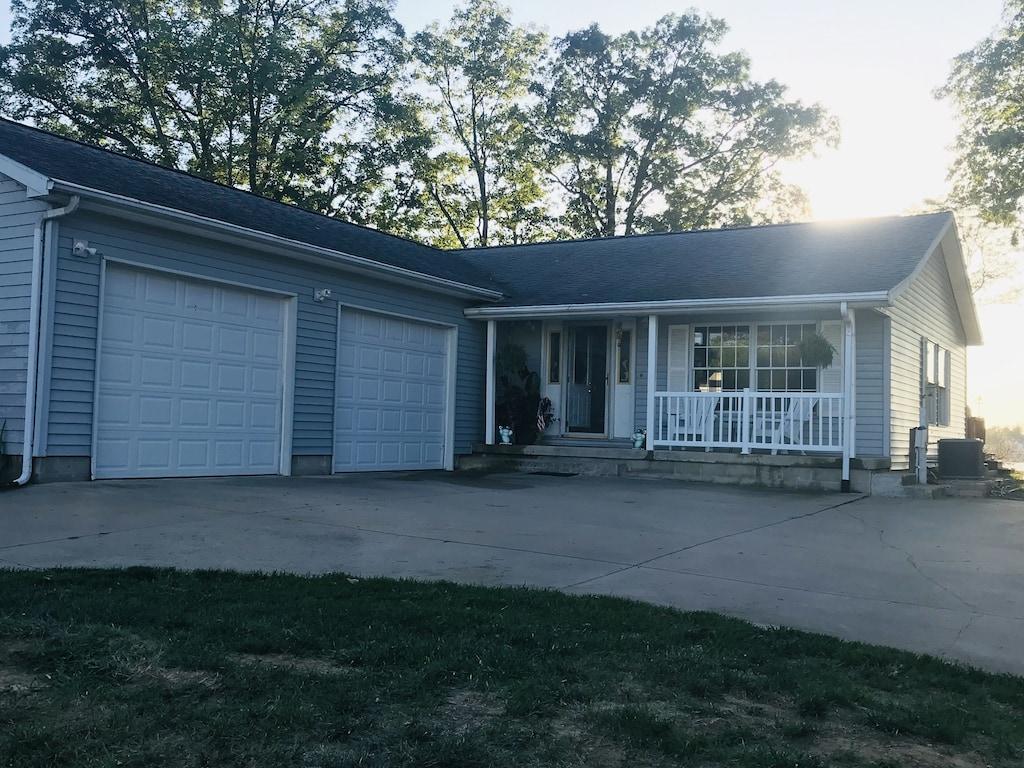 House on Lake Shafer Across Lake from in Beach Pet Policy