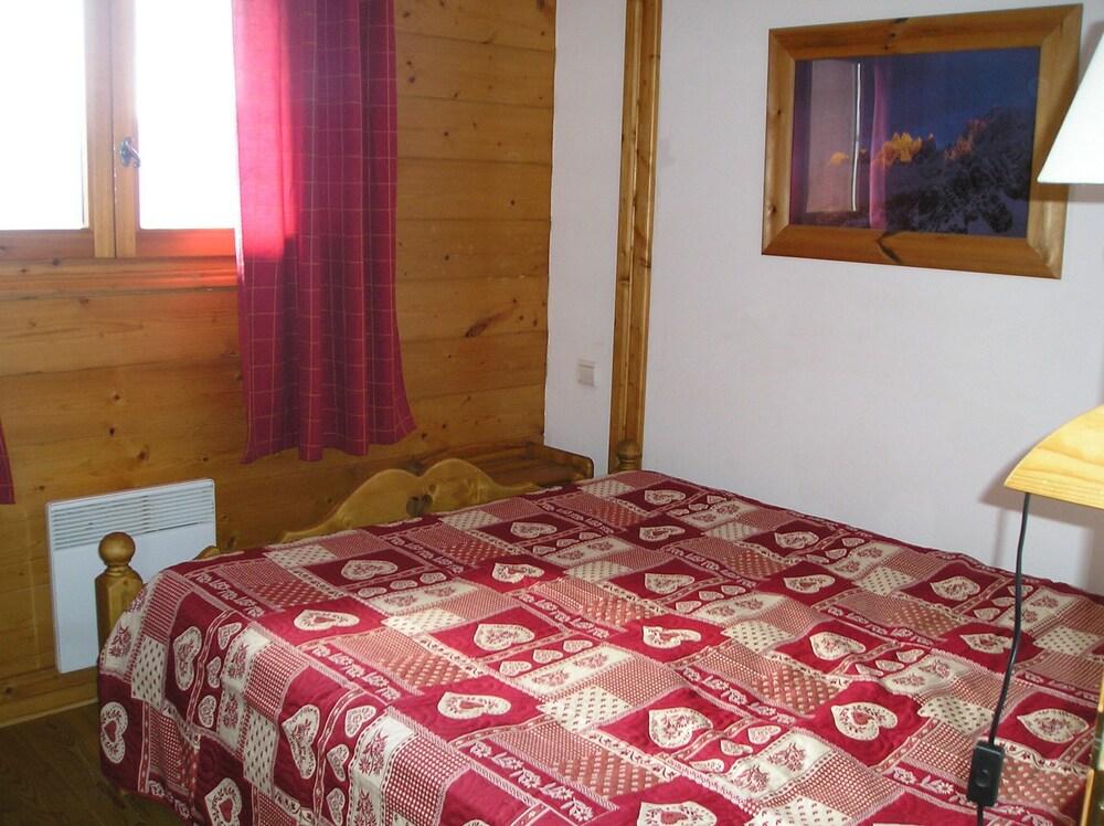 Pet Friendly Luxury Apartment Facing Mont Blanc Near the Slopes