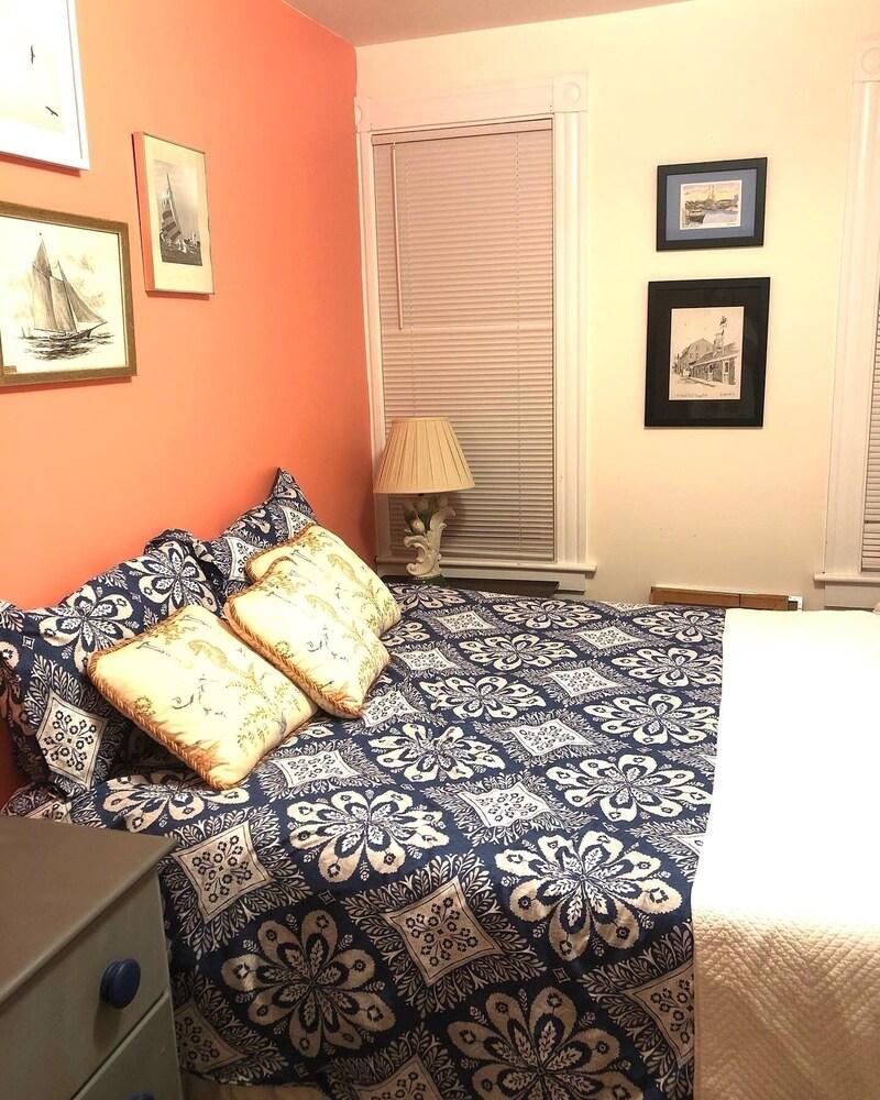 Escape to Newport Pet Policy