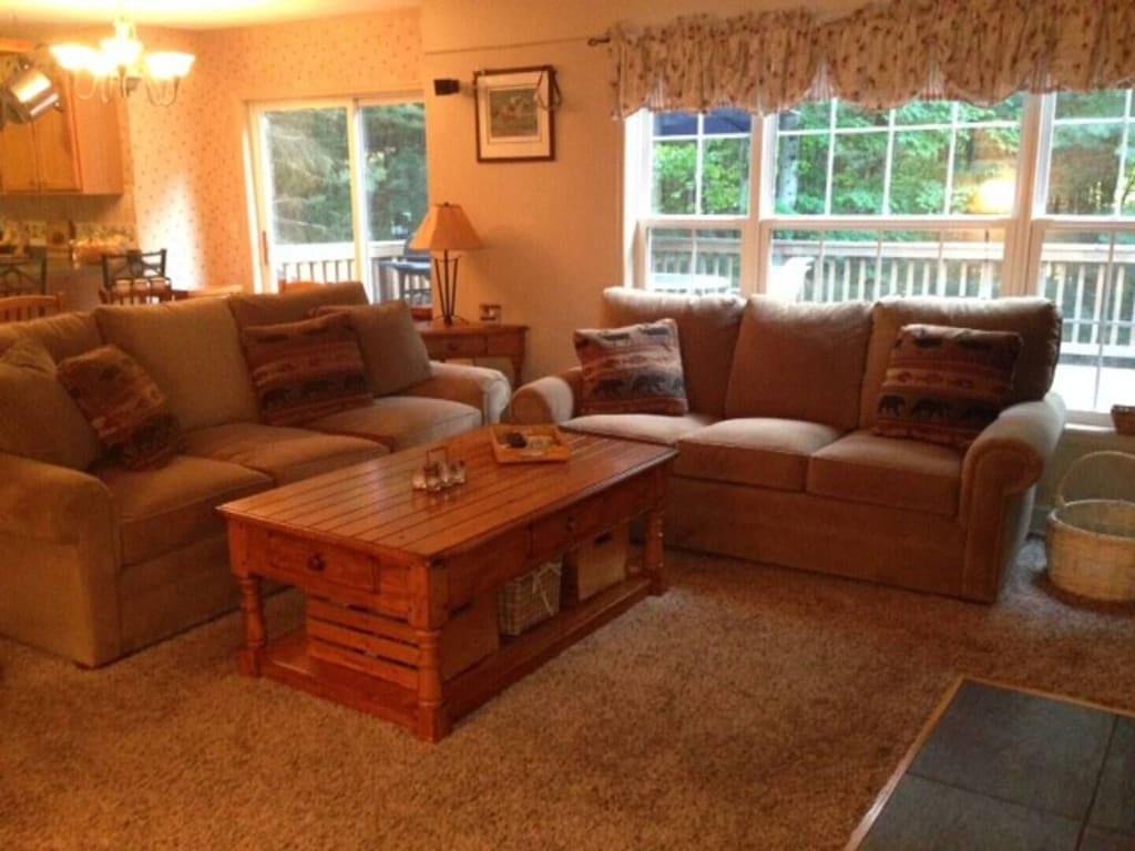 Cozy Family Home Near Downtown Saratoga Pet Policy