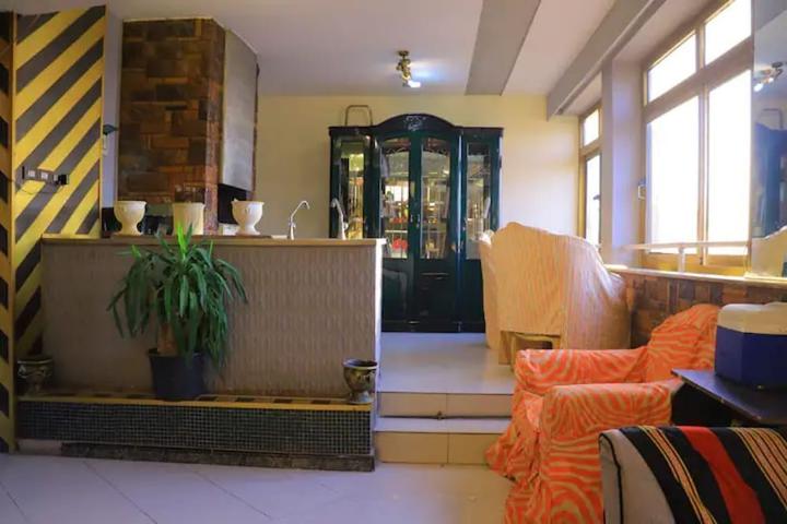 Pet Friendly Spacious Apartment Overlooking the Holy Nile