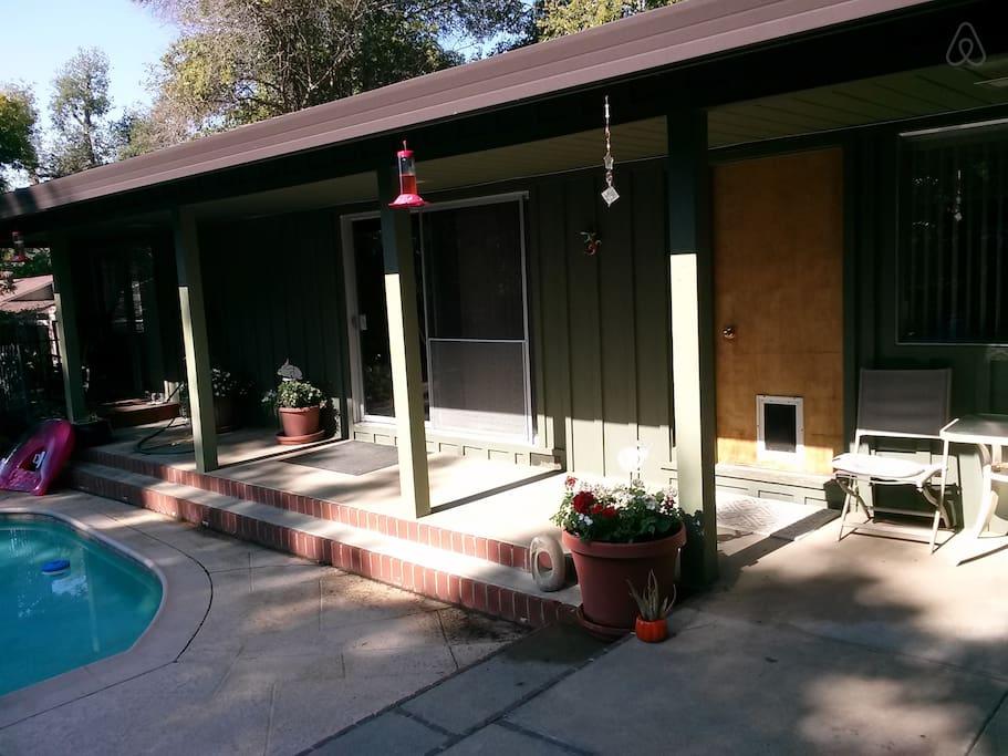 Fair Oaks Airbnb Rentals Pet Policy