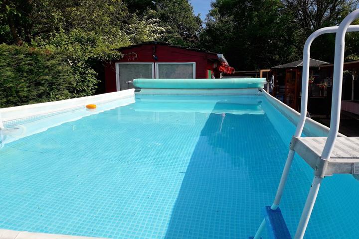 Pet Friendly 2/1 Chalet with Swimming Pool