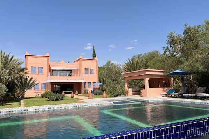 Pet Friendly Dar El Jenna Magnificent Villa with Swimming Pool