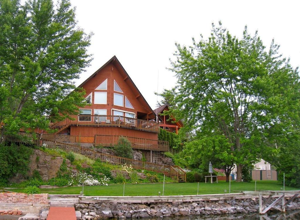 Williams Lake Retreat Pet Policy