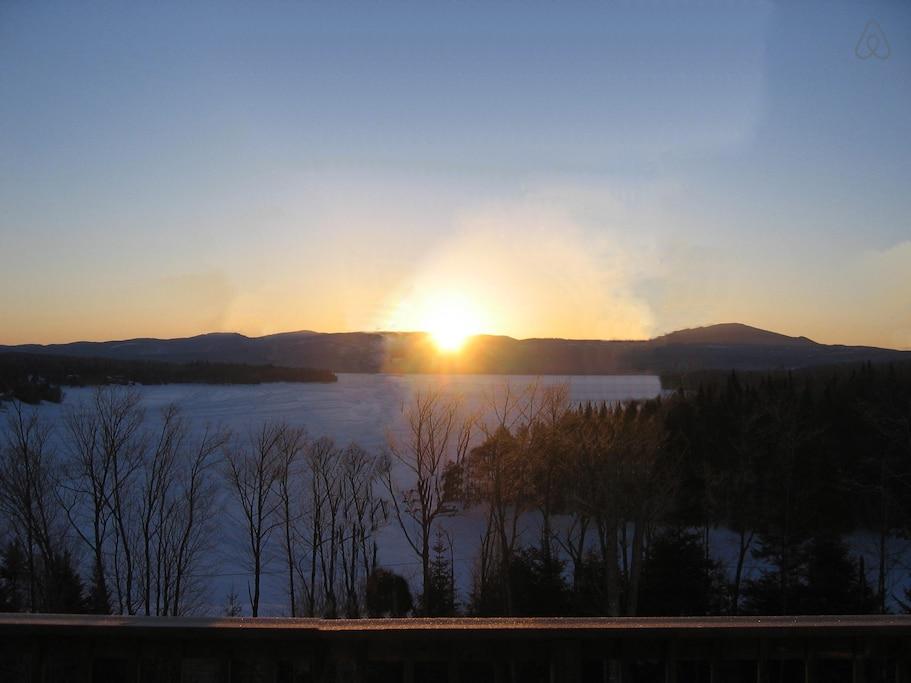 Colebrook Airbnb Rentals Pet Policy