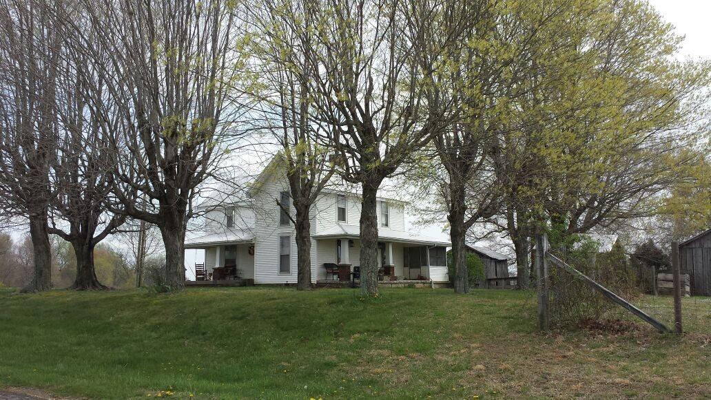 Old Kentucky Farm House Pet Policy