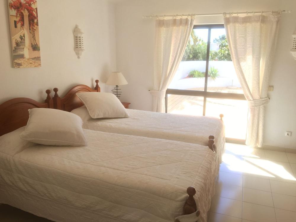 Pet Friendly Villa with Private Pool