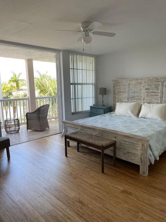 Pet Friendly 4BR Townhouse with Ocean View