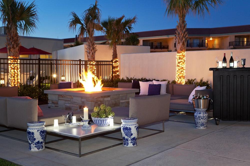 Pet Friendly Hotels in Galveston, TX BringFido