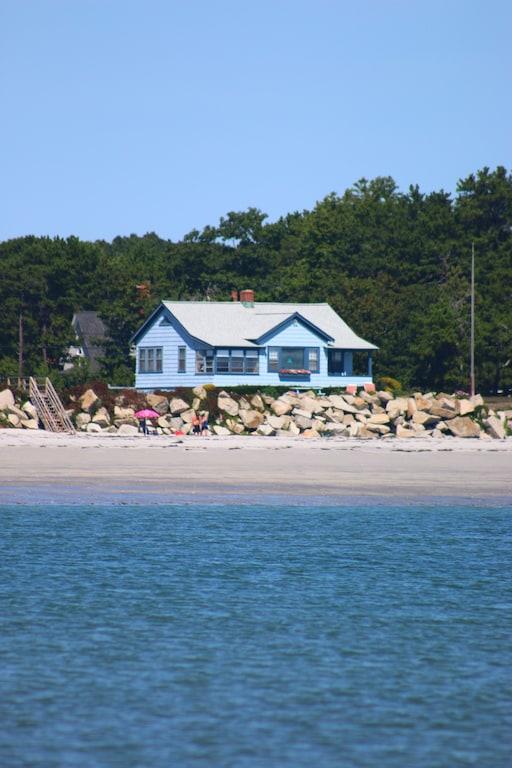Pet Friendly Oceanfront House on Goose Rocks Beach