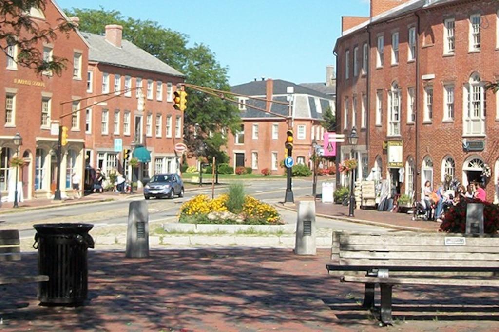 Pet Friendly Vacation Rentals In Amesbury Ma Bringfido