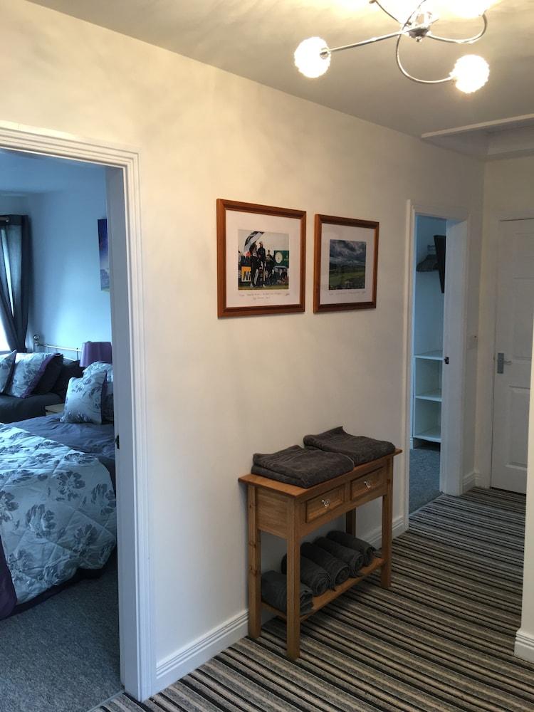 Pet Friendly Deluxe Portrush Holiday Home