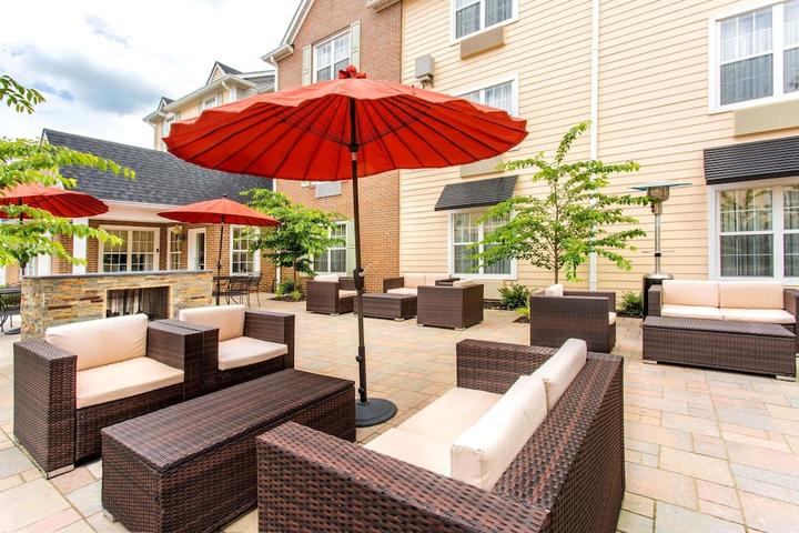 Pet Friendly Dulles Suites Extended Stay