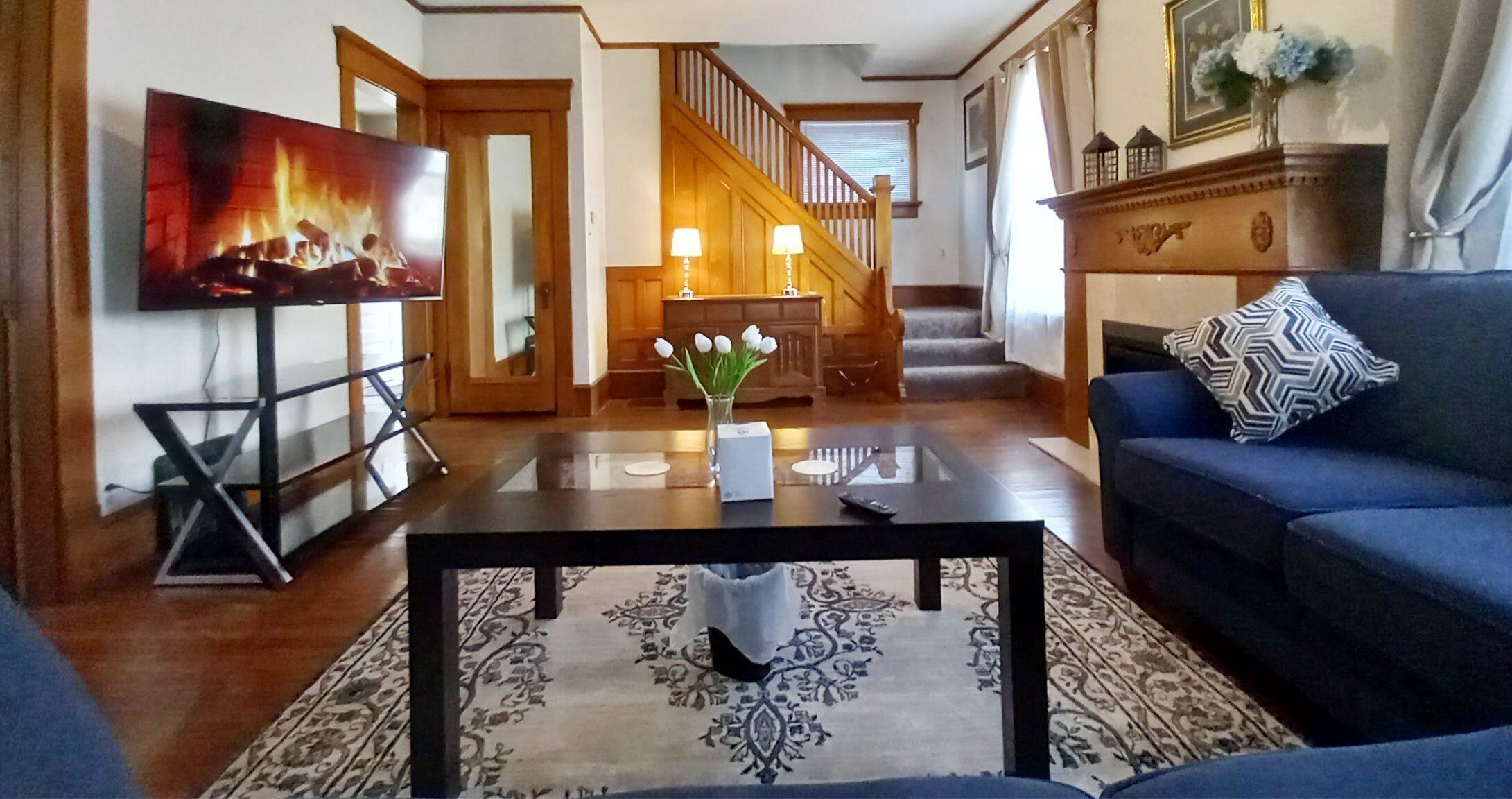 Pet Friendly House Near Hall of Fame with Pool Table