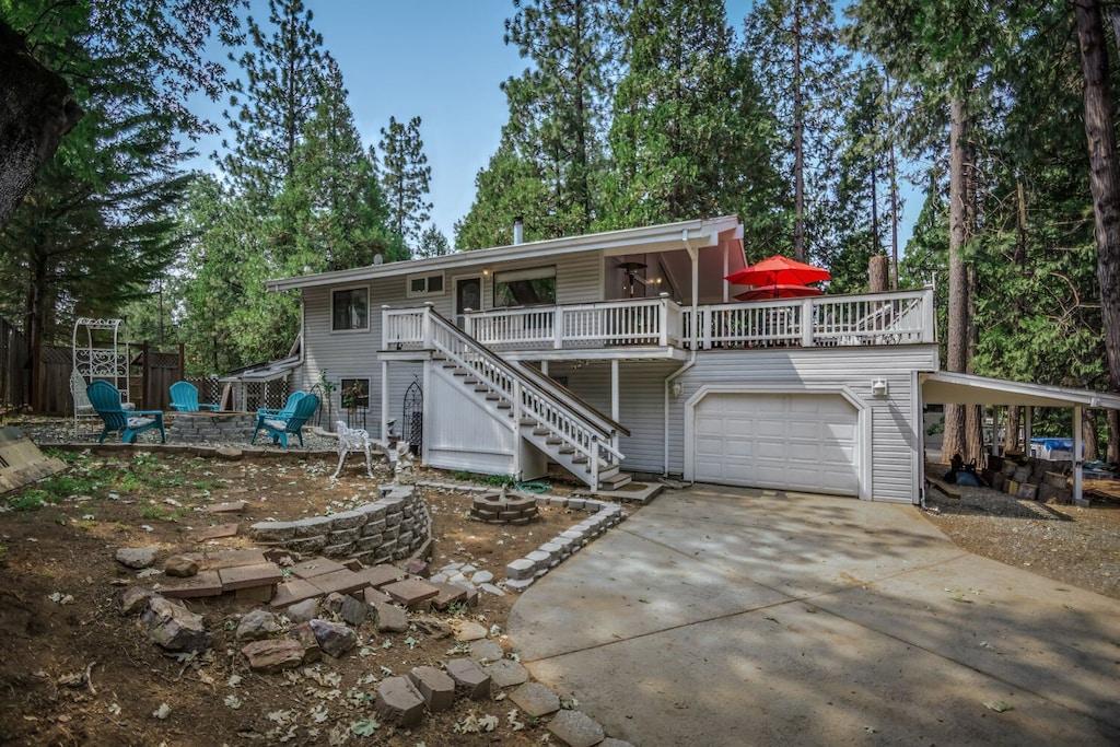 3BR Cabin Near Arnold Rim Trail Pet Policy