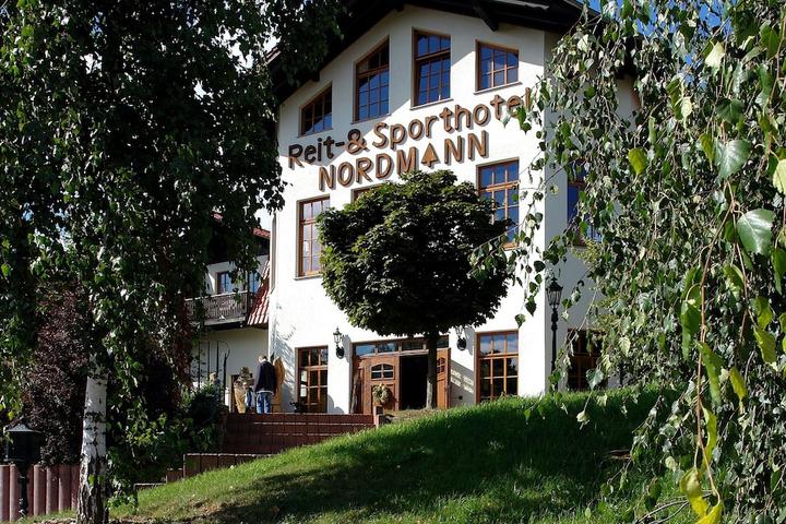 Pet Friendly Reit-Und Sporthotel Nordmann