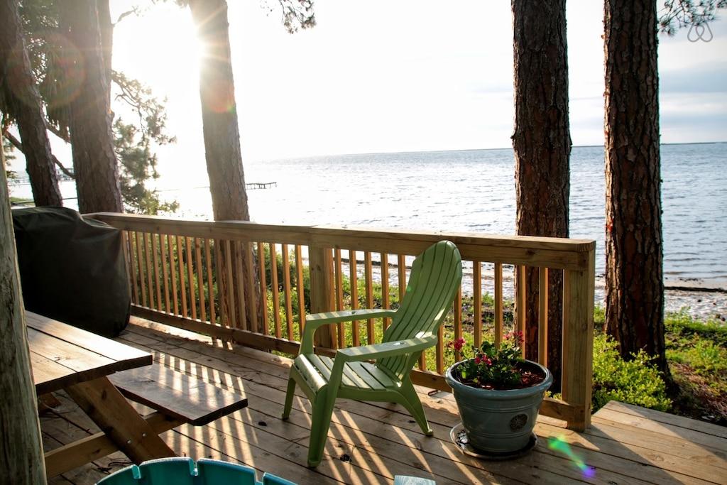 Sopchoppy Airbnb Rentals Pet Policy