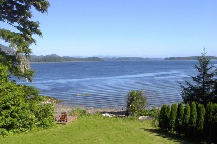 Pet Friendly Tofino Water Front Home with Private Float