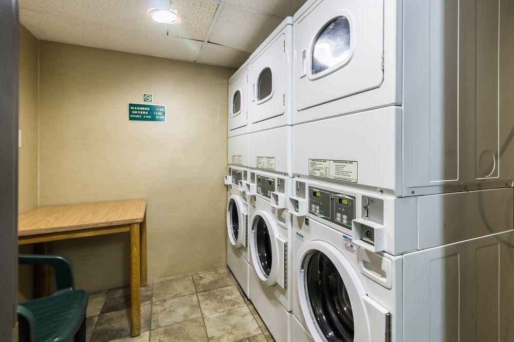 Northern Plains Inn Pet Policy