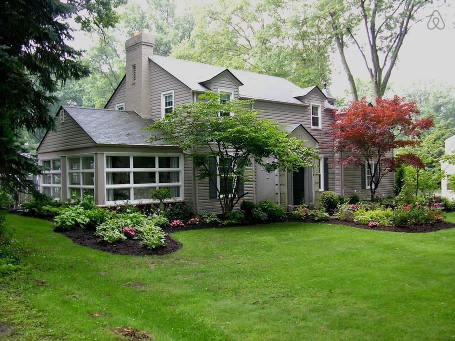 Pet Friendly Hotels In Alliance Oh Bringfido