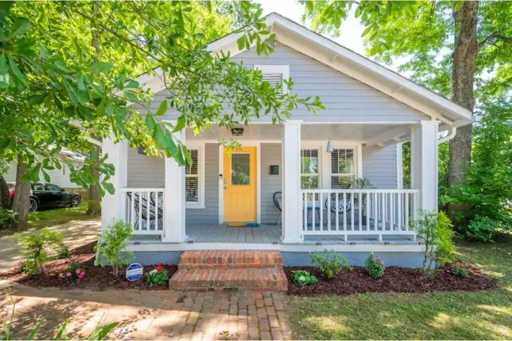 Rustic Ranch Raleigh Pet Policy