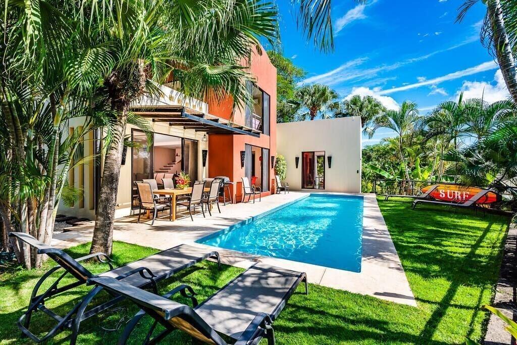 Pet Friendly Gorgeous Villa with Private Pool Close to Beach