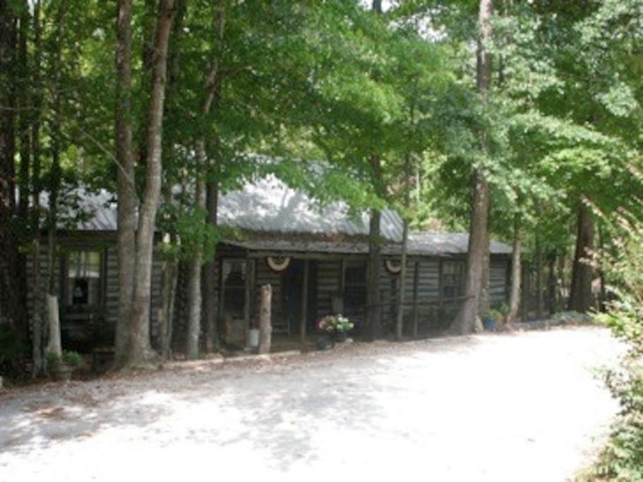 Woodbury Airbnb Rentals Pet Policy