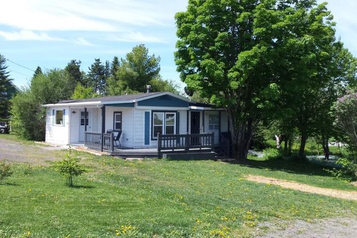 Pet Friendly Hotels In Rimouski Qc Bringfido