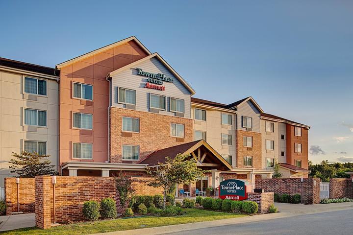 Pet Friendly TownePlace Suites by Marriott Fayetteville North