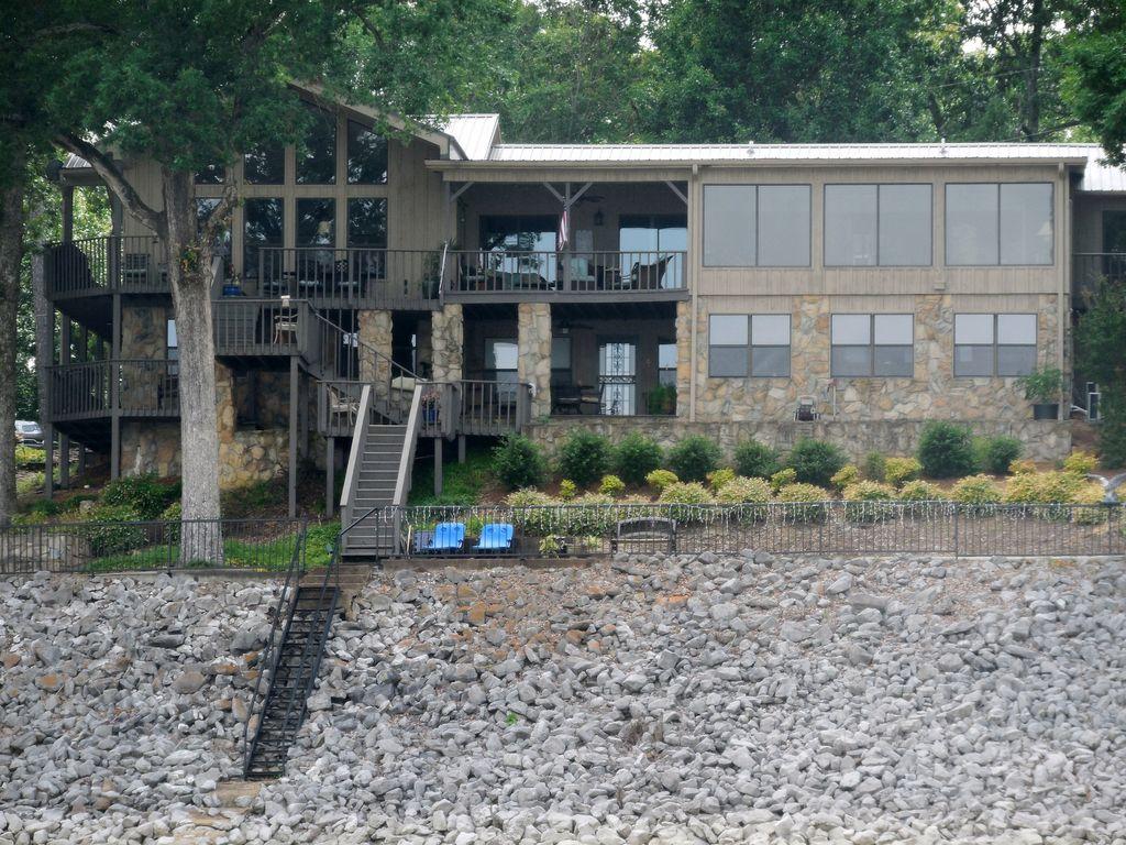 hotels in batesville ms that allow pets